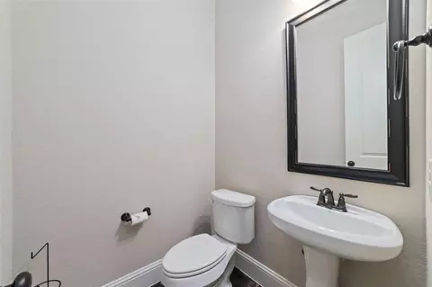 Bath - 20615 Behrens Pass Ln, Cypress, TX 77433 photo 6 of 9