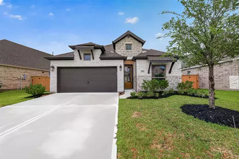 8758 Harbor Pines Dr, Cypress, TX 77433