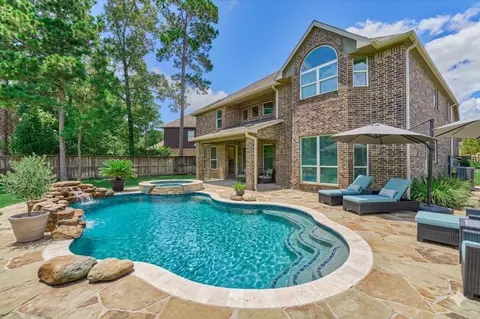 Exterior - 4043 Steep Woods Dr, Spring, TX 77386 photo 6 of 9