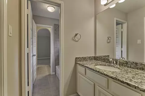 Bath - 4043 Steep Woods Dr, Spring, TX 77386 photo 5 of 5