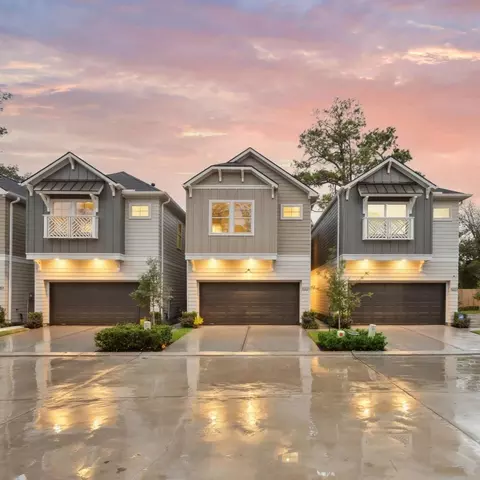 5218 Amber Sunrise Dr, Houston, TX 77018