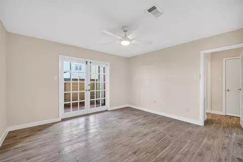 15534 Zabolio Dr #143, Webster, TX 77598