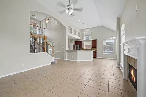 Living - 24927 Corbin Gate Dr, Spring, TX 77389 photo 2 of 5