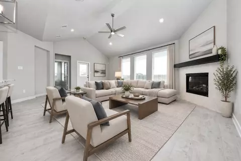 Living - 24602 Broad Park Ct, Spring, TX 77373 photo 3 of 4