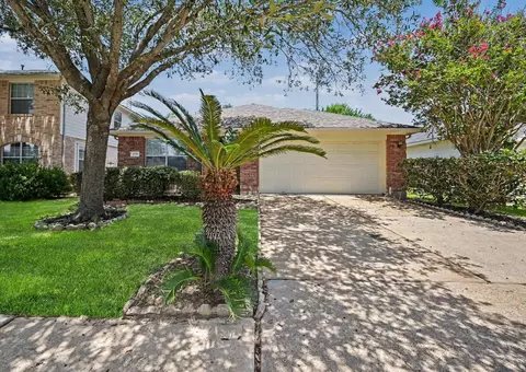 18806 S Wimbledon Dr, Katy, TX 77449