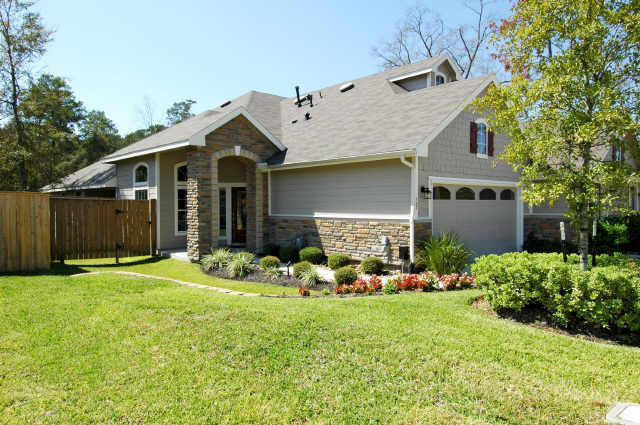 107 E Kentwick, Conroe, TX 77384 photo 1