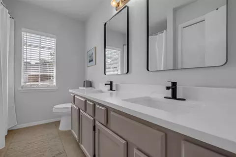 Bath - 9415 Towerstone Dr, Spring, TX 77379 photo 6 of 6