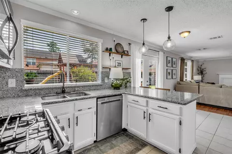 Kitchen - 9415 Towerstone Dr, Spring, TX 77379 photo 5 of 5