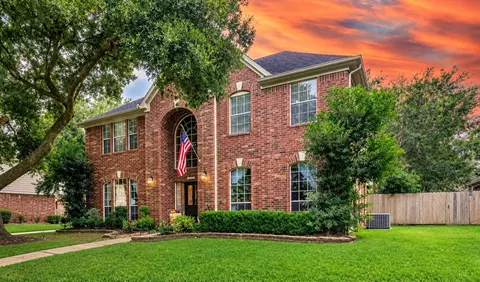 1245 Fawn Valley Dr, League City, TX 77573