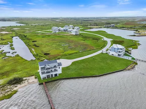 1414 Bay Point Dr, Galveston, TX 77554