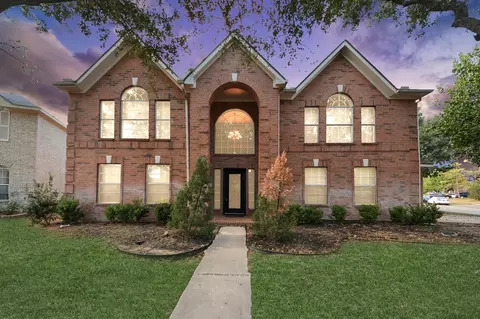7902 Belterraza Ct, Houston, TX 77083