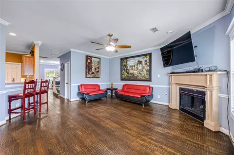10502 Raven Crossing Ln, Houston, TX 77089