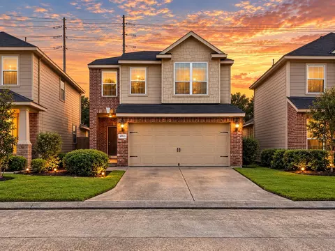 10913 Panther Ct, Houston, TX 77099