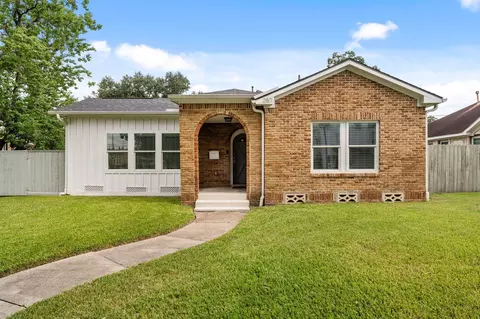 2801 Rosewood St, Houston, TX 77004