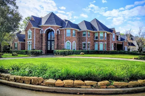 13707 Springmint Dr, Cypress, TX 77429