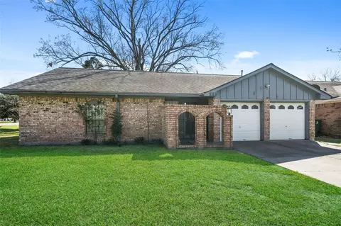 603 Twinbrooke Dr, Houston, TX 77037