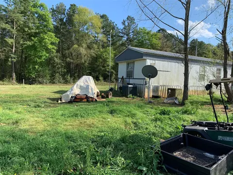 Exterior - 426 Sid Dennis Ln, San Augustine, TX 75972 photo 5 of 6