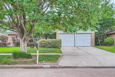 6527 Archgate Dr, Spring, TX 77373 photo 1