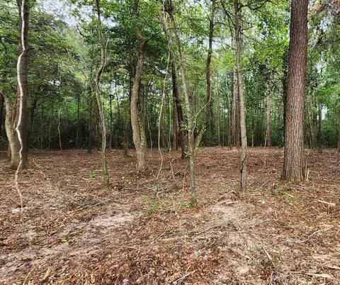7575 Broussard Rd, Beaumont, TX 77713