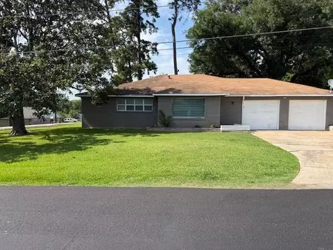 203 Moose Jaw Ln, Huffman, TX 77336