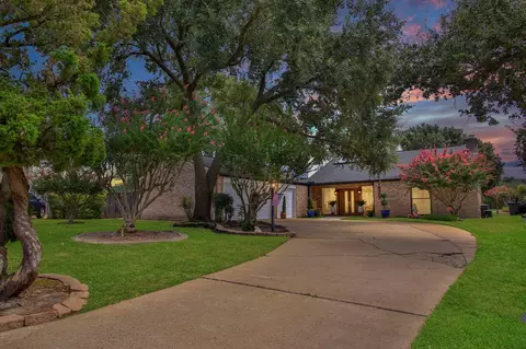14802 Bluffridge Cir, Houston, TX 77095