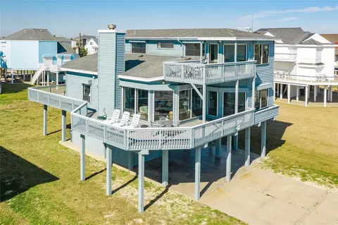 4223 Ghost Crab Ln, Galveston, TX 77554