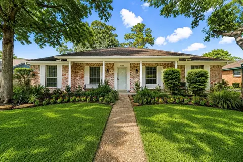 17615 Sorrel Ridge Dr, Spring, TX 77388