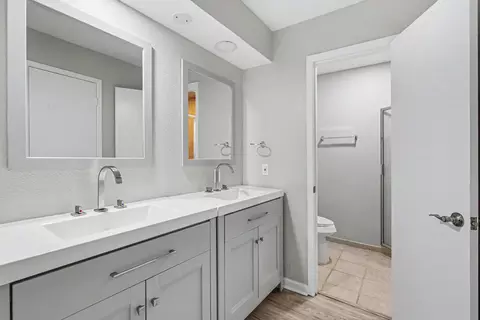 Bath - 19514 Lockridge Dr, Spring, TX 77373 photo 2 of 3
