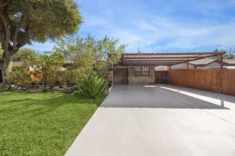 10702 Duncum St, Houston, TX 77013