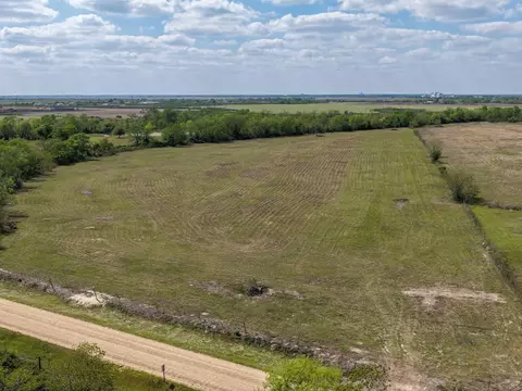 762 Cr 248 Rd, East Bernard, TX 77435