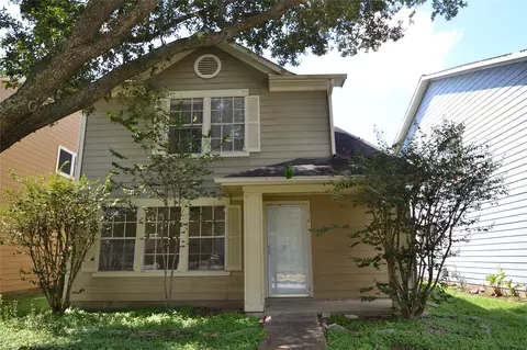 3811 E Traditions Ct, Houston, TX 77082