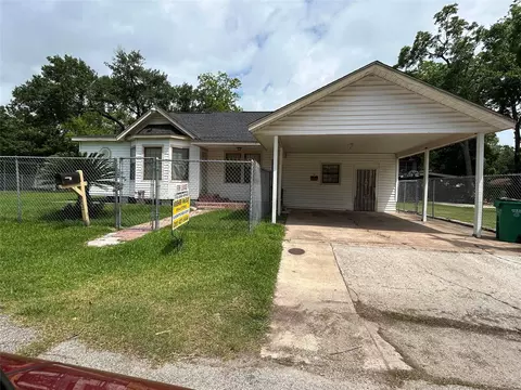 307 Hafer St, Baytown, TX 77520
