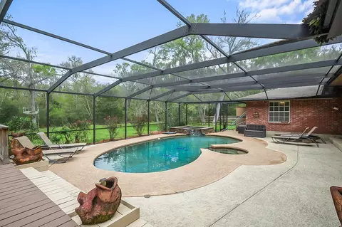 Exterior - 4200 County Road 502e, Sweeny, TX 77480 photo 4 of 6