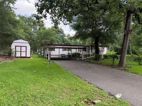 30927 Honeysuckle Ln, Magnolia, TX 77354