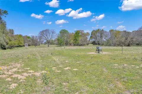1111 S Hickory Loop, Calvert, TX 77837 photo 6
