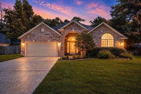 7210 Ramblewood Dr, Magnolia, TX 77354