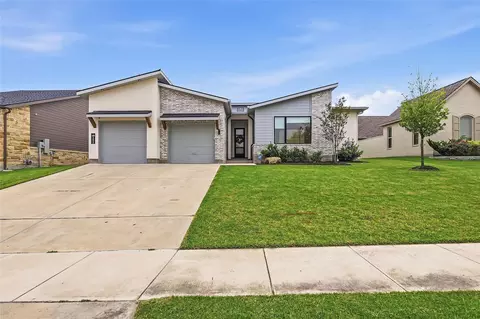 2852 Persimmon Ridge Ct, Bryan, TX 77807