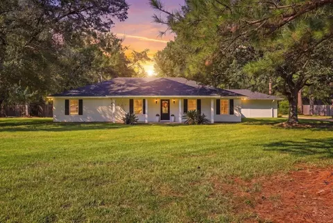 13630 Rolling Hills Dr, Beaumont, TX 77713