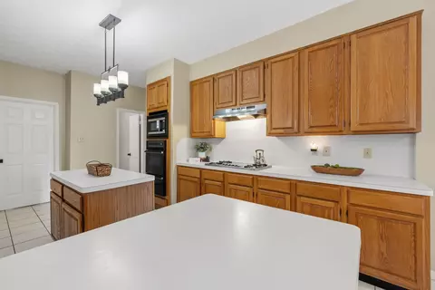 Kitchen - 8403 Northbridge Dr, Spring, TX 77379 photo 4 of 5