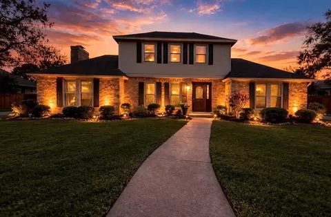 2348 Shalmar Dr, West Columbia, TX 77486
