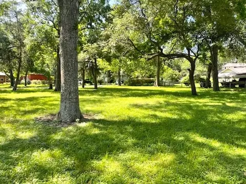 0 Gresham St, Wallis, TX 77485