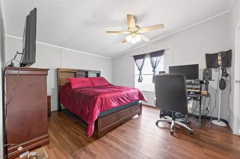 Bedroom - 16572 River Ranch Dr, Conroe, TX 77302 photo 4 of 4