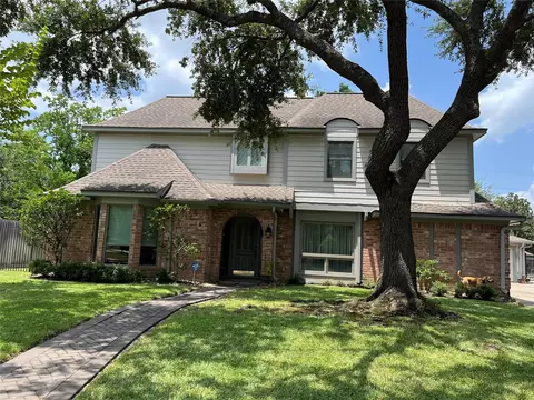 Exterior - 6806 Billingham Ct, Spring, TX 77379 photo 3 of 9