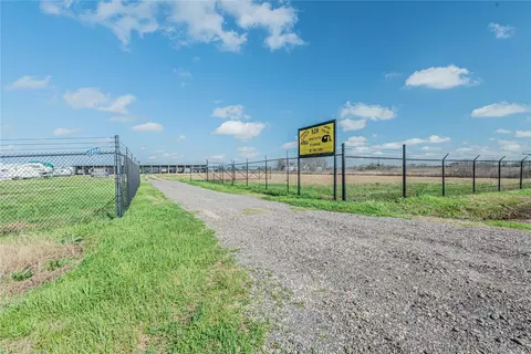 39664 Fm 529 Rd, Brookshire, TX 77423