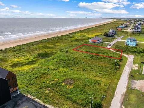 328 Atkinson St, Port Bolivar, TX 77650