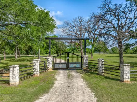 1189 Vz County Road 3702, Wills Point, TX 75169