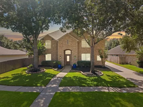 10530 Echo Falls Ln, Houston, TX 77095