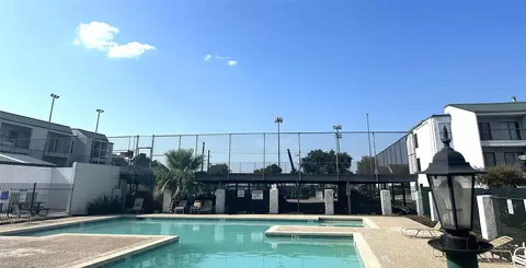 2824 S Bartell Dr, Houston, TX 77054