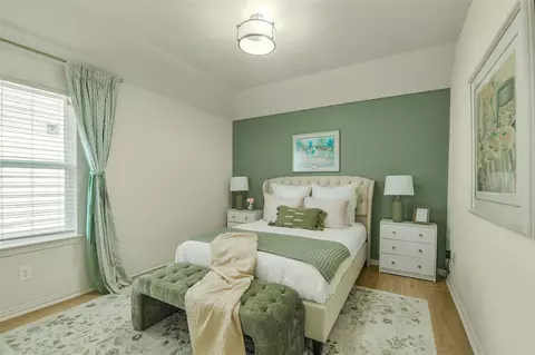 Bedroom - 38 Hallmark Dr, Conroe, TX 77304 photo 5 of 8