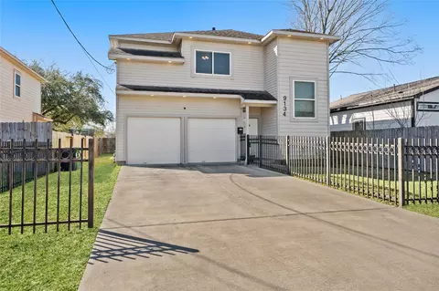 9134 Freeland St, Houston, TX 77075
